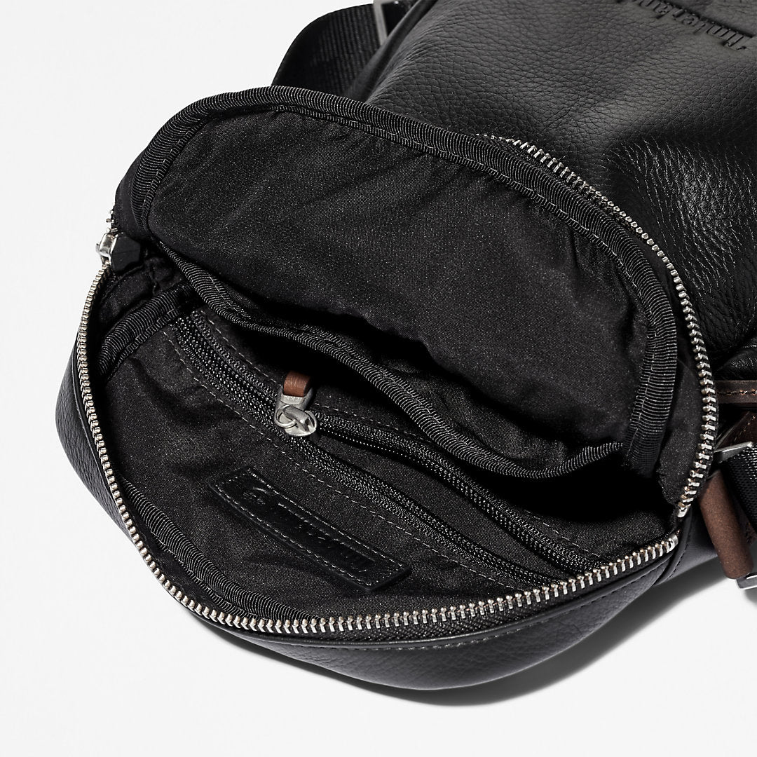 Timberland Customer Favorite - Tuckerman Small Crossbody Bag in Black
