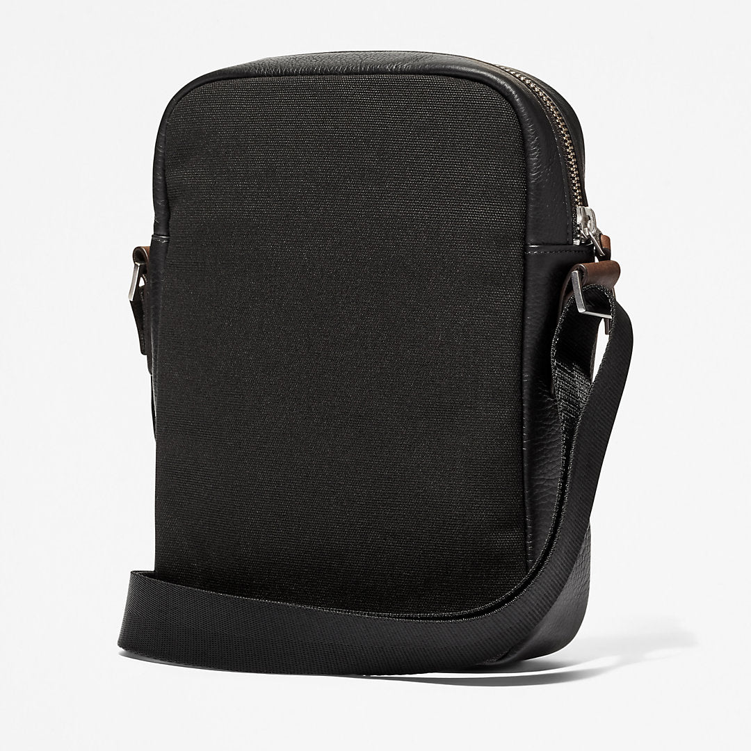 Timberland Customer Favorite - Tuckerman Small Crossbody Bag in Black